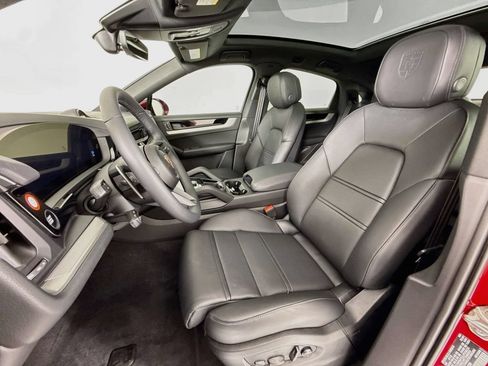 New 2026 Porsche Cayenne Coupe AWD/4WD image 5