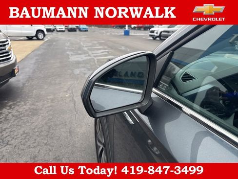 Used 2023 Volkswagen Taos SE FWD image 34