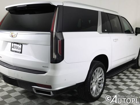 Used 2024 Cadillac Escalade ESV Premium Luxury w/ LPO, Floor Liner Package AWD/4WD image 5