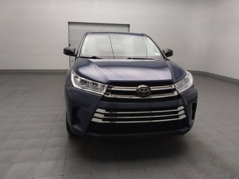 Used 2018 Toyota Highlander LE w/ Protection Package #3 image 14