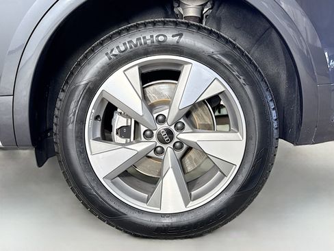 Used 2023 Audi Q5 2.0T Premium w/ Convenience Package image 32