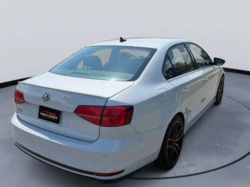 Used 2017 Volkswagen Jetta GLI FWD image 5