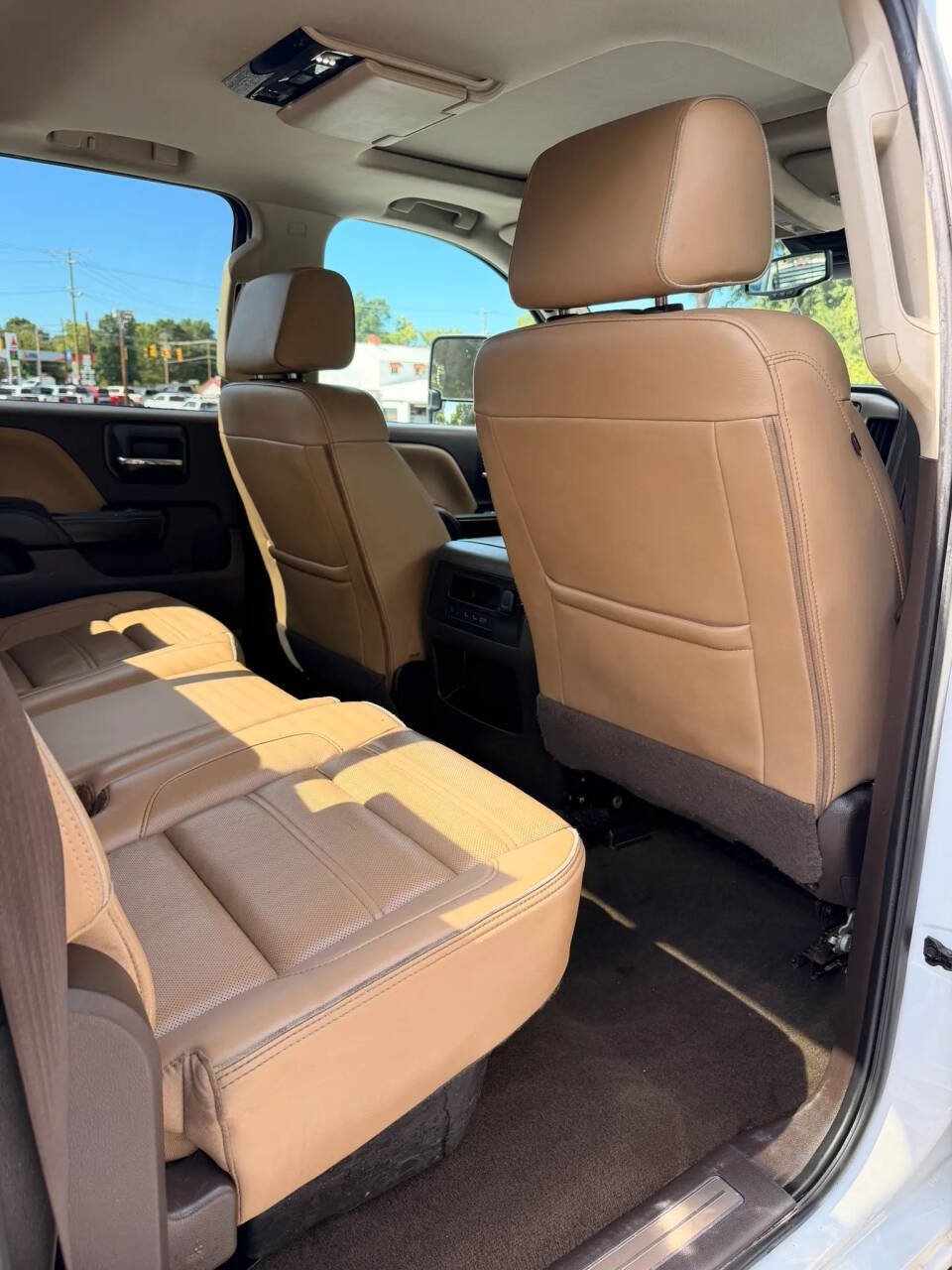 Used 2018 GMC Sierra 2500 Denali w/ Duramax Plus Package AWD/4WD image 19