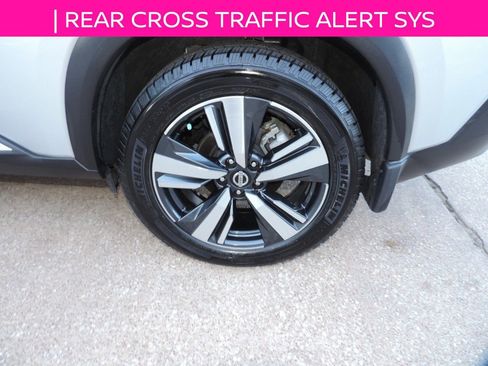 Used 2021 Nissan Rogue SL FWD image 15