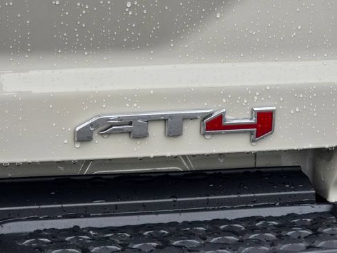 New 2026 GMC Canyon AT4 w/ AT4 Premium Package AWD/4WD image 26