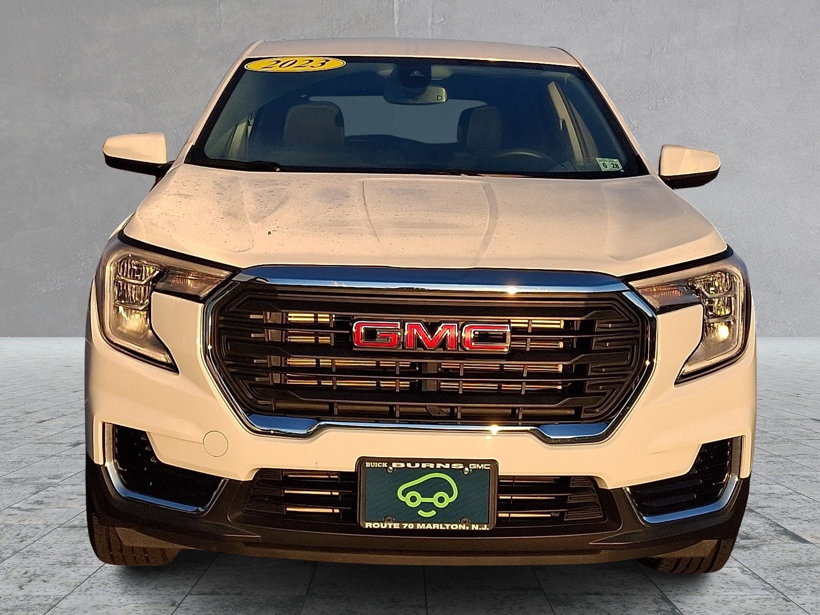 Certified 2023 GMC Terrain SLE FWD image 2