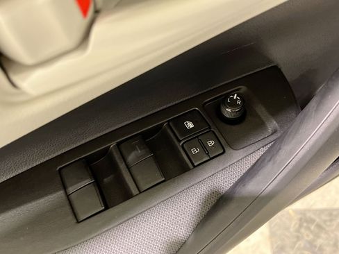 Used 2023 Toyota Corolla LE image 29