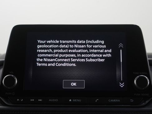 Used 2025 Nissan Rogue SV image 16