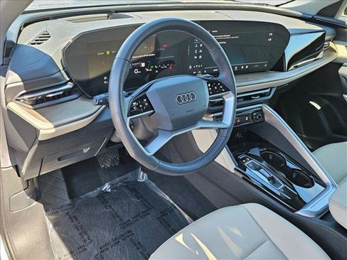 Certified 2025 Audi Q5 Premium w/ Premium Plus AWD/4WD image 10