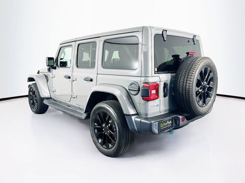 Used 2022 Jeep Wrangler Unlimited Sahara w/ Cold Weather Group AWD/4WD image 5