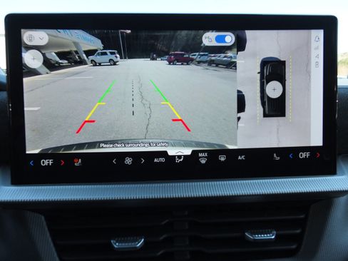 Used 2025 Ford Explorer ST image 30