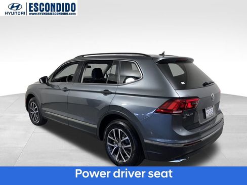 Used 2020 Volkswagen Tiguan SE w/ Panoramic Sunroof Package image 3