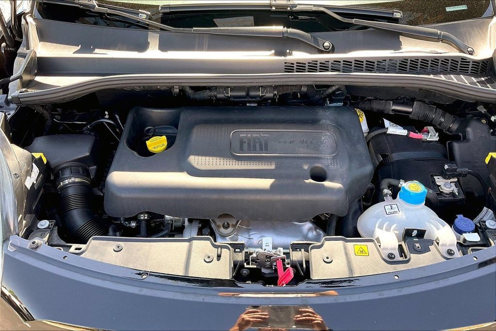 Used 2019 FIAT 500L Trekking FWD image 29