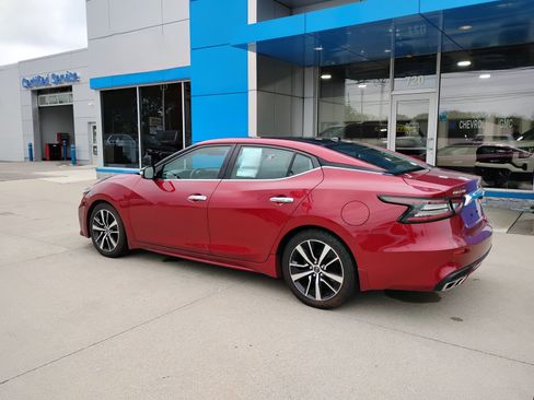 Used 2023 Nissan Maxima SL FWD image 10