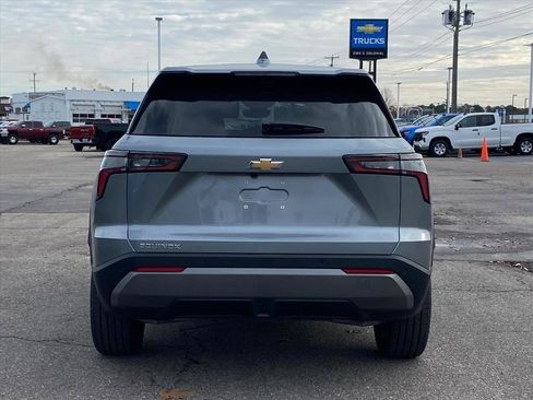 New 2026 Chevrolet Equinox LT w/ Convenience Package II image 4