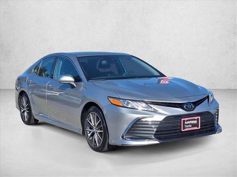 Certified 2024 Toyota Camry XLE image 3