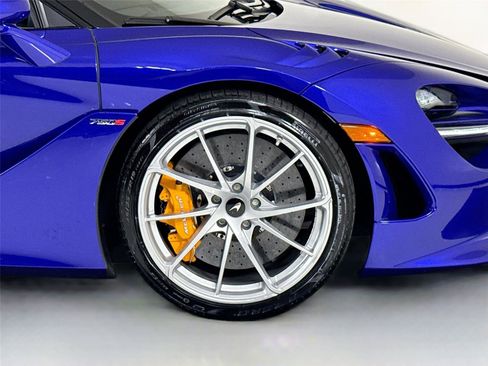 Used 2024 McLaren 750S Spider image 33