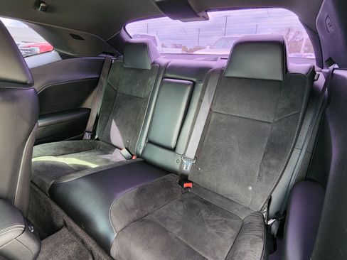 Used 2015 Dodge Challenger R/T Scat Pack w/ Leather Interior Group RWD image 14