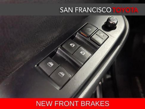 Used 2018 Toyota Highlander SE image 39