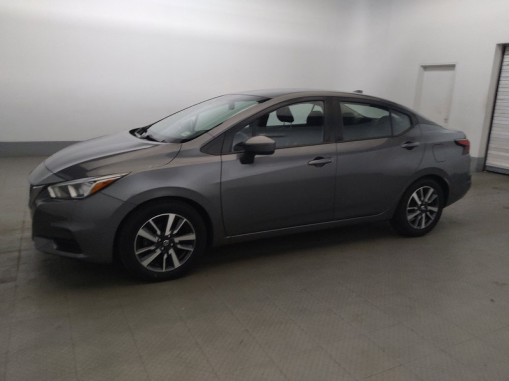 Used 2021 Nissan Versa SV FWD image 2