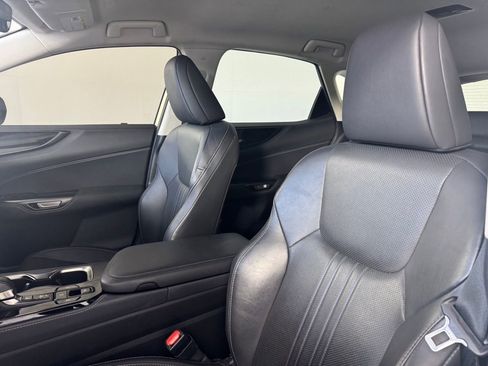 Used 2024 Lexus NX 250 FWD w/ Towing Package (2000 Lbs) image 10