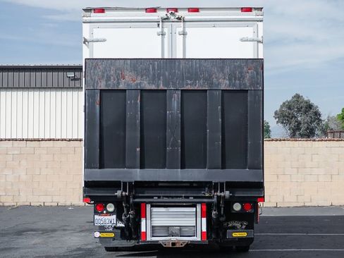 Used 2015 Ford F550 2WD Regular Cab Super Duty image 21