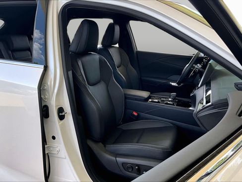 Used 2024 Lexus RX 350 FWD w/ Technology Package image 8