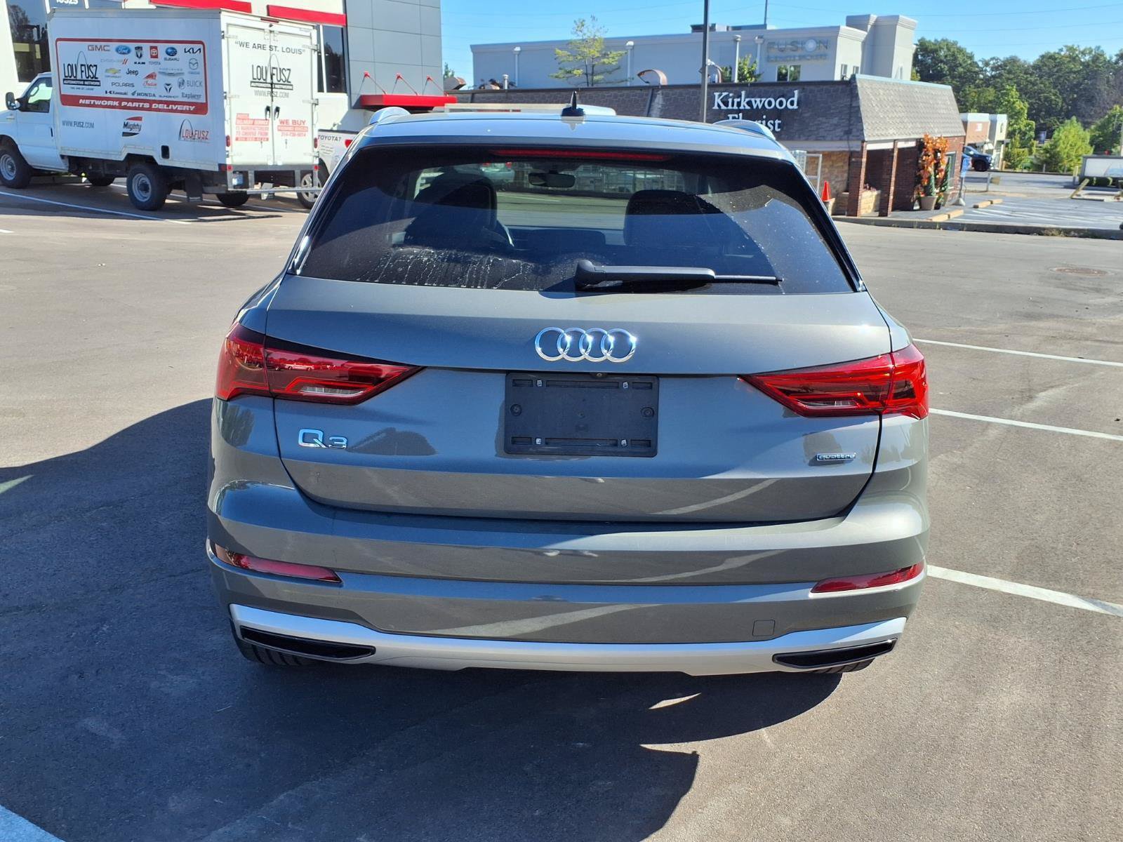Used 2019 Audi Q3 2.0T Premium AWD/4WD image 27
