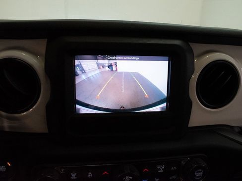 Used 2021 Jeep Wrangler Unlimited Islander image 15