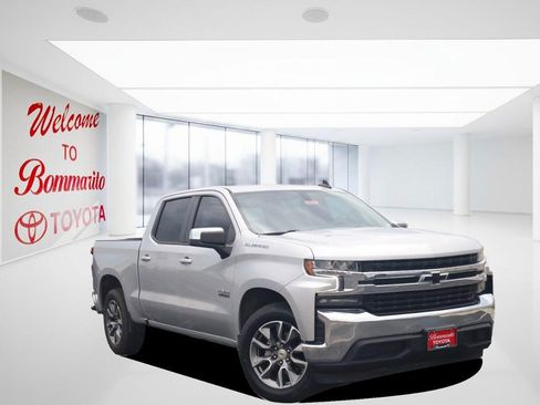 Used 2021 Chevrolet Silverado 1500 LT w/ Texas Edition Plus RWD image 2