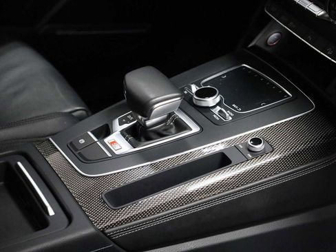 Used 2018 Audi SQ5 Prestige w/ Prestige Package image 19