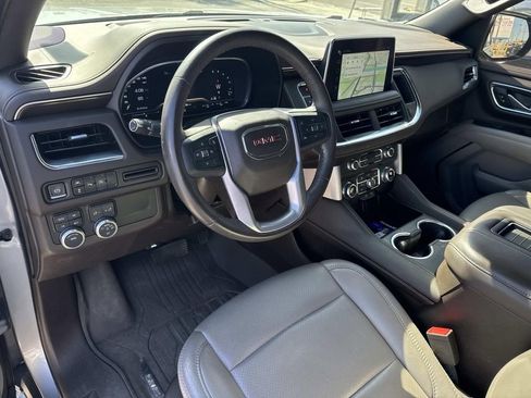 Used 2023 GMC Yukon SLE w/ Gmc Pro Safety Plus Package AWD/4WD image 18