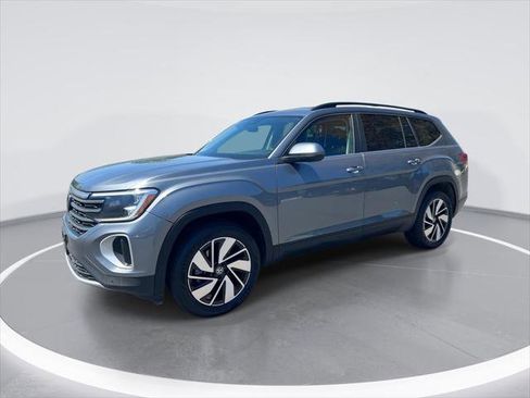 Certified 2024 Volkswagen Atlas SE AWD/4WD image 1