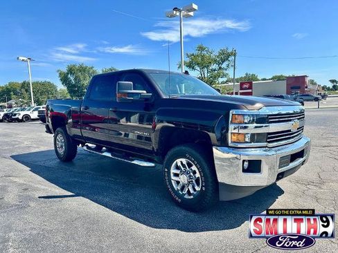 Used 2018 Chevrolet Silverado 2500 LT w/ All Star Edition AWD/4WD image 3