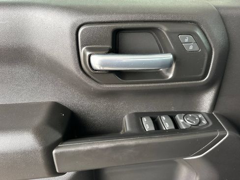 Certified 2023 Chevrolet Silverado 1500 Custom AWD/4WD image 11