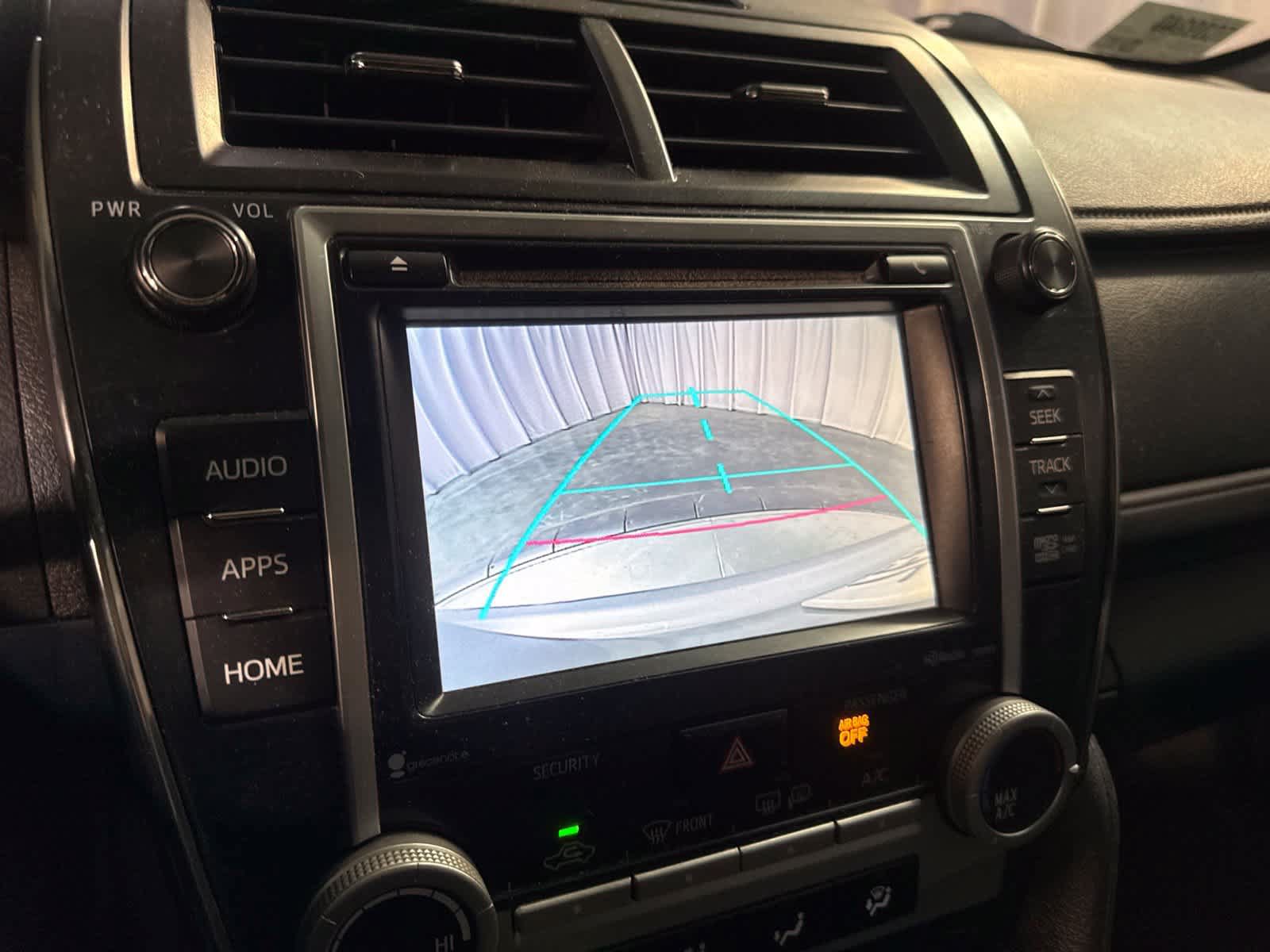 Used 2014 Toyota Camry SE FWD image 27