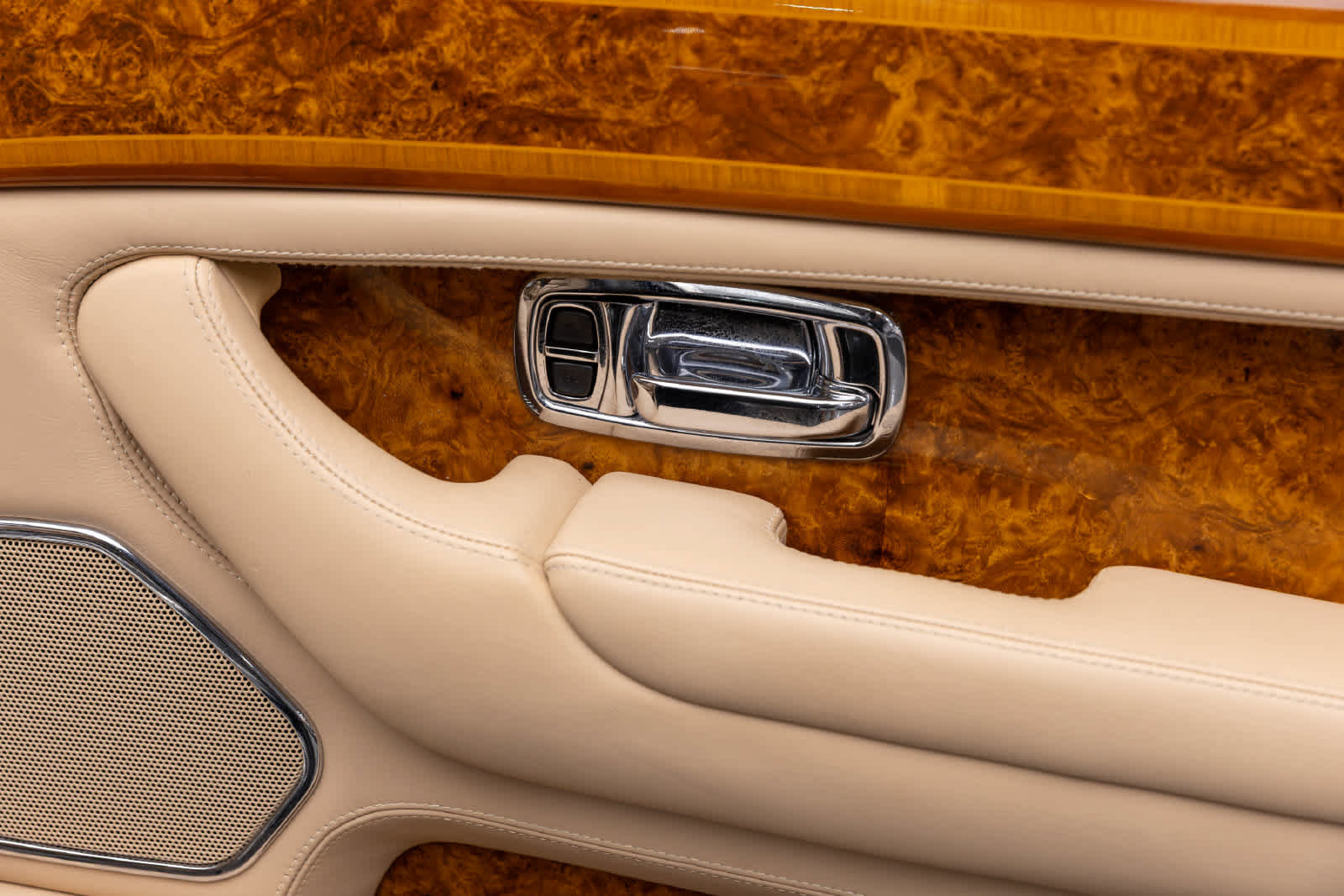 Used 2002 Rolls-Royce Silver Seraph RWD image 57