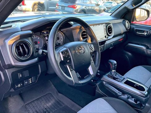 Used 2023 Toyota Tacoma TRD Off-Road image 16
