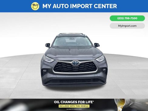 Used 2023 Toyota Highlander Limited image 2