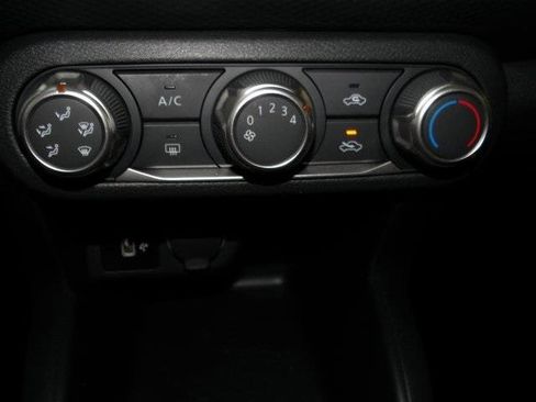 Certified 2024 Nissan Kicks S image 23