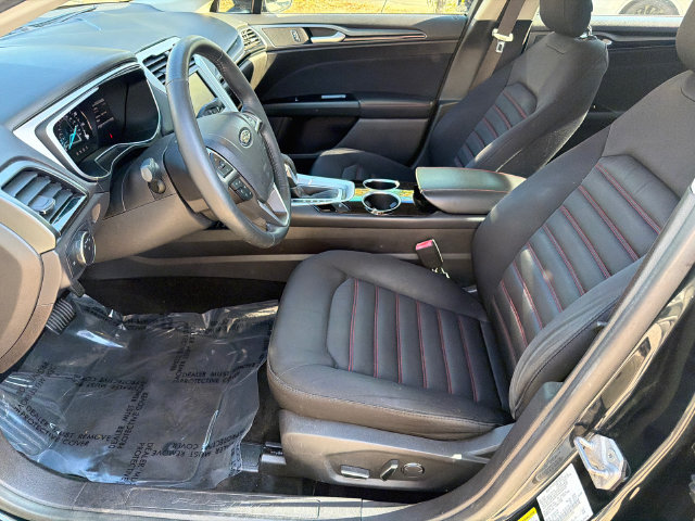 Used 2014 Ford Fusion SE FWD image 11