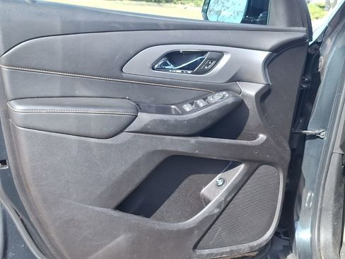 Certified 2019 Chevrolet Traverse LT image 46