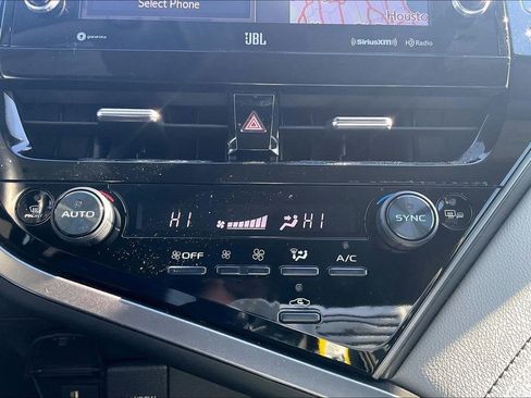 Used 2023 Toyota Camry XLE w/ Navigation Package image 15