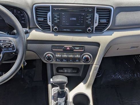 Used 2018 Kia Sportage LX FWD image 12