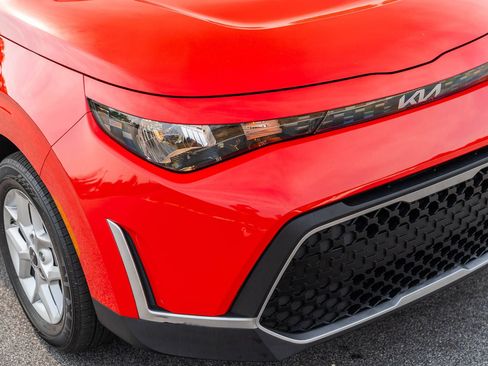 Used 2025 Kia Soul S FWD image 10