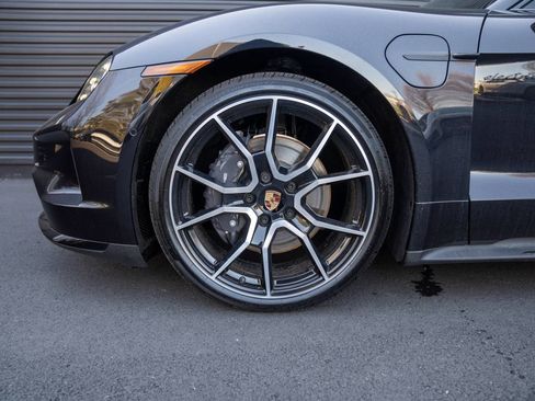 New 2026 Porsche Taycan image 7