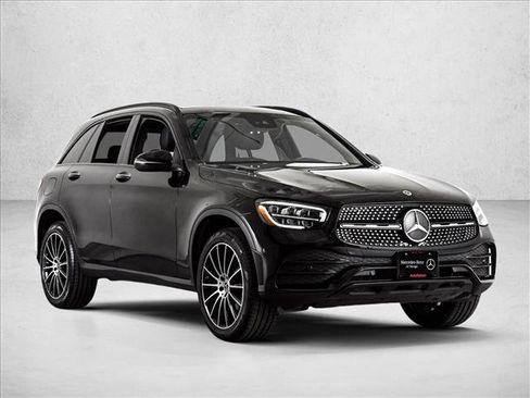 Used 2021 Mercedes-Benz GLC 300 image 3