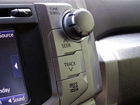 Used 2018 Toyota 4Runner SR5 RWD image 35