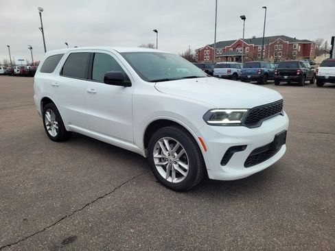Used 2025 Dodge Durango GT image 3