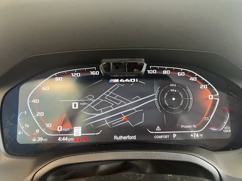 Used 2022 BMW M440i Coupe image 12